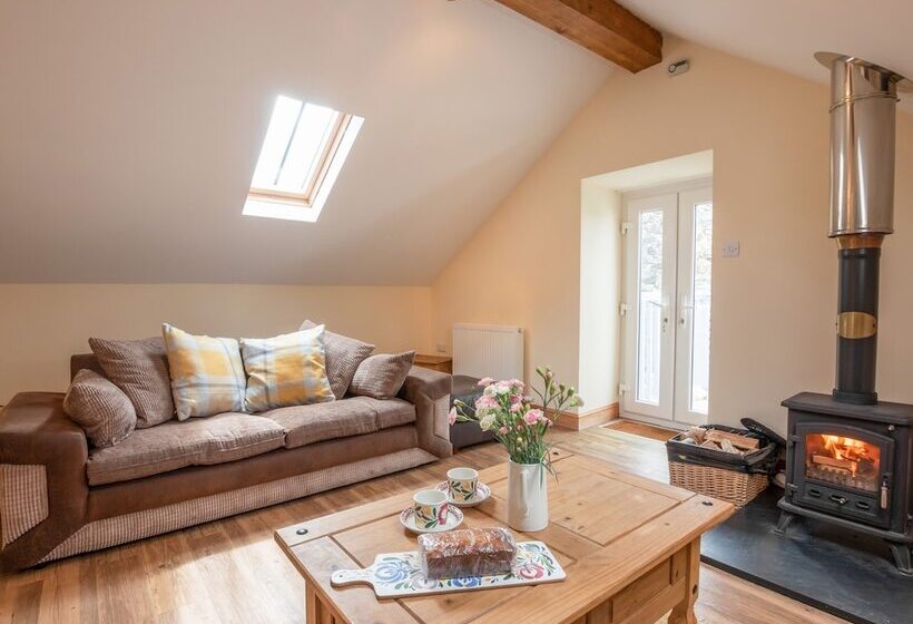 Hendre Cottage