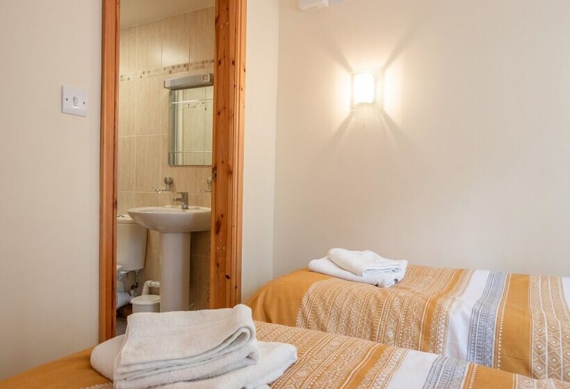 Hendre Cottage