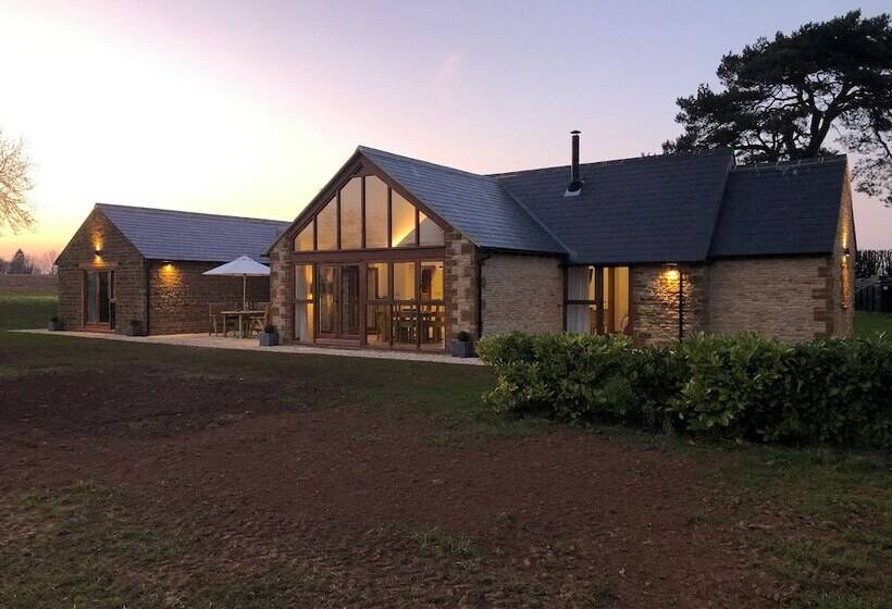 Hook Norton Barn