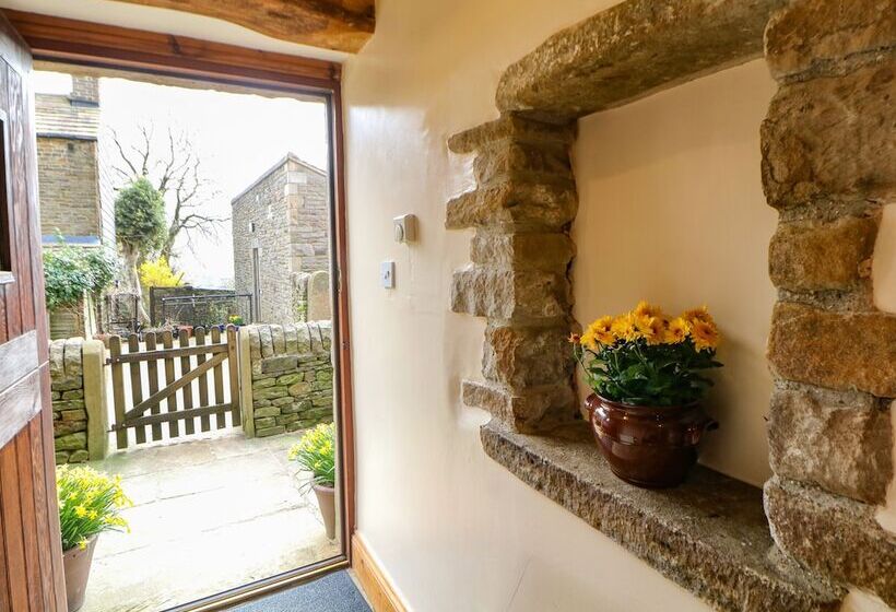 Midfeather Cottage