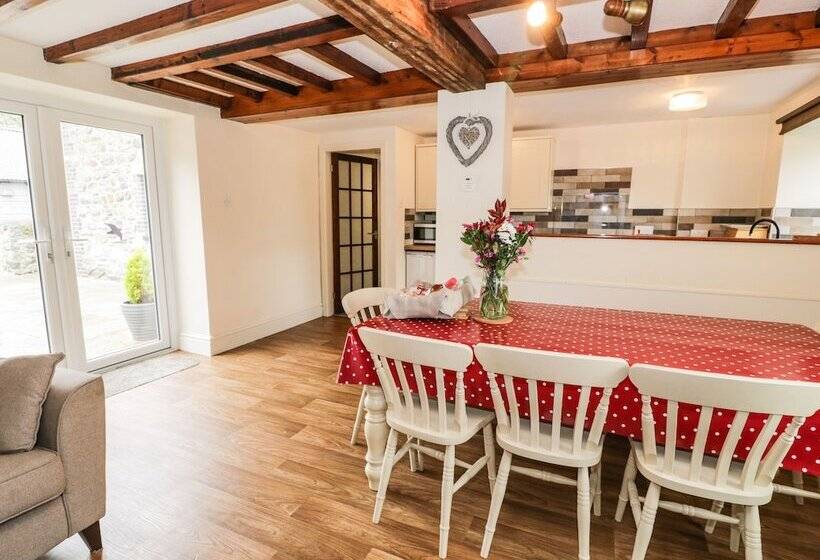 Parc Cottage