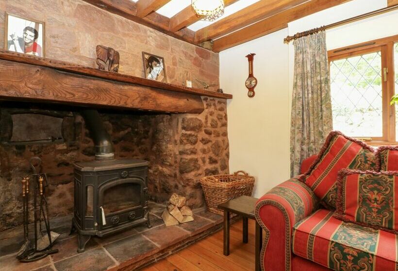Shells Cottage