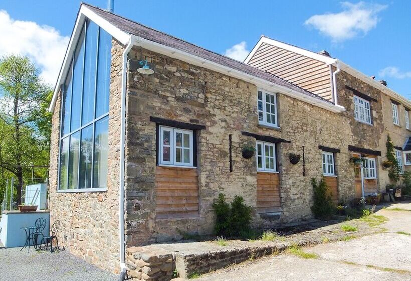 The Barn At Glanoer