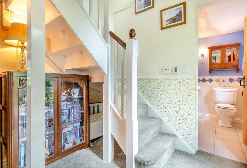 Westside Cottage