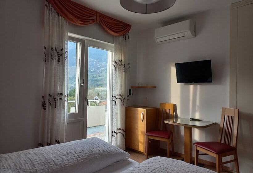 تختخواب و صبحانه Lux