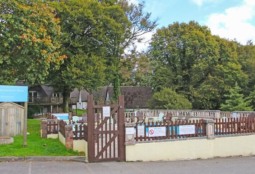 Dartmoor Valley Lodge