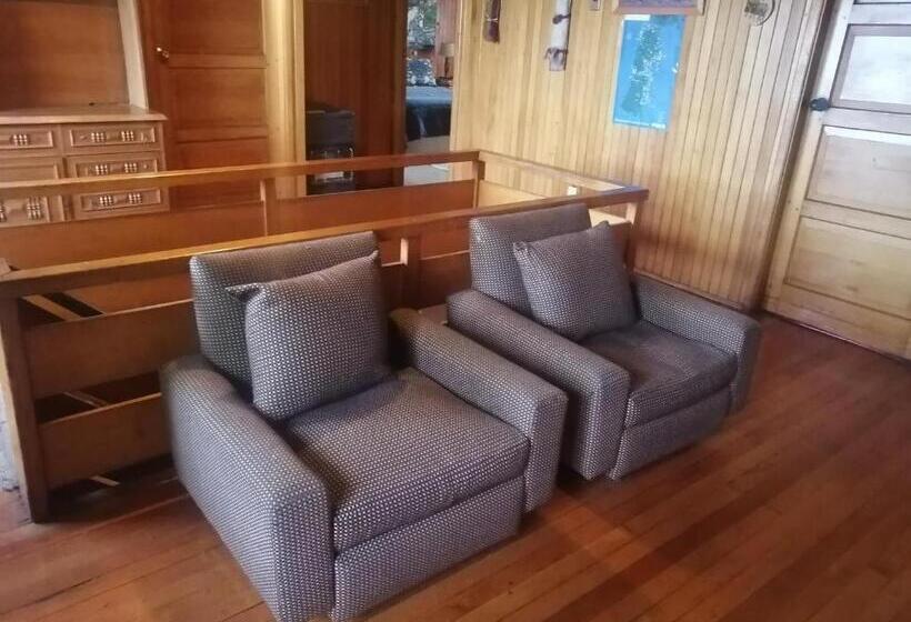 Hostal Playa Brava