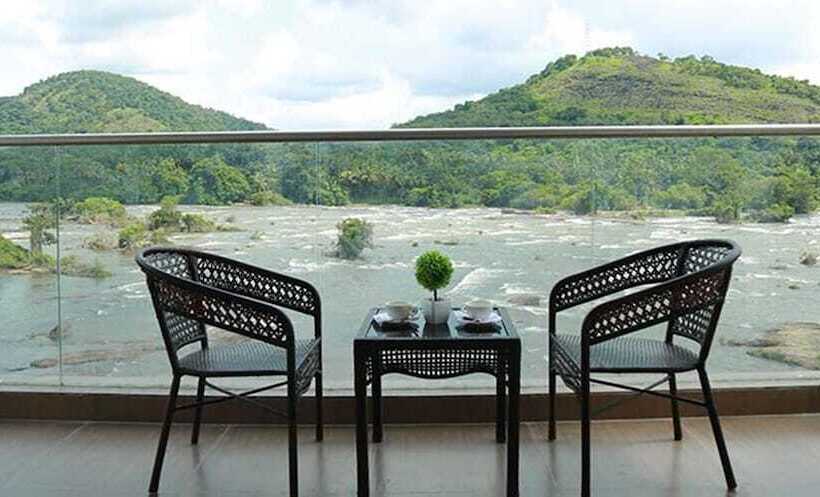 בית מלון כפרי Athirapilly River Resort
