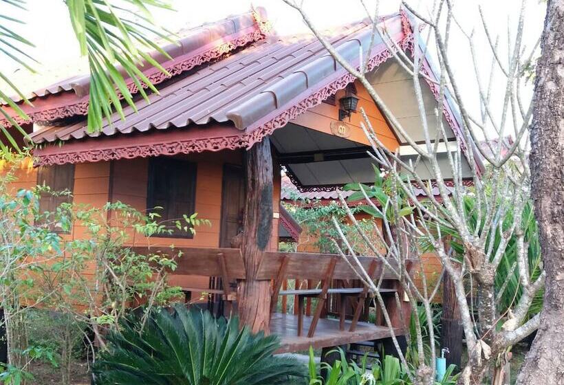 هتل Baan Suan Phetphraewa Resort