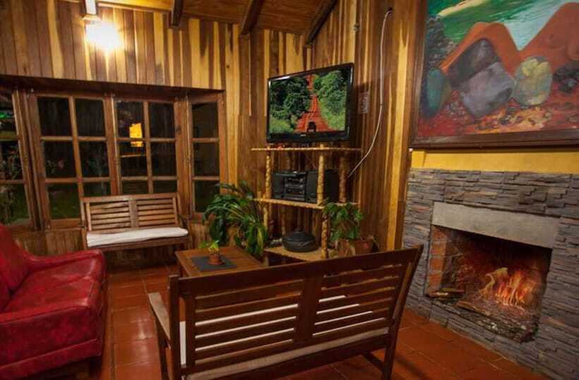 هتل Cabañas Don Charles