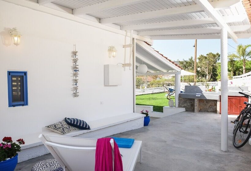 هتل Casa Limnionari Beach House