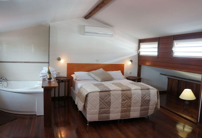 هتل Hôtel Le Dronmi