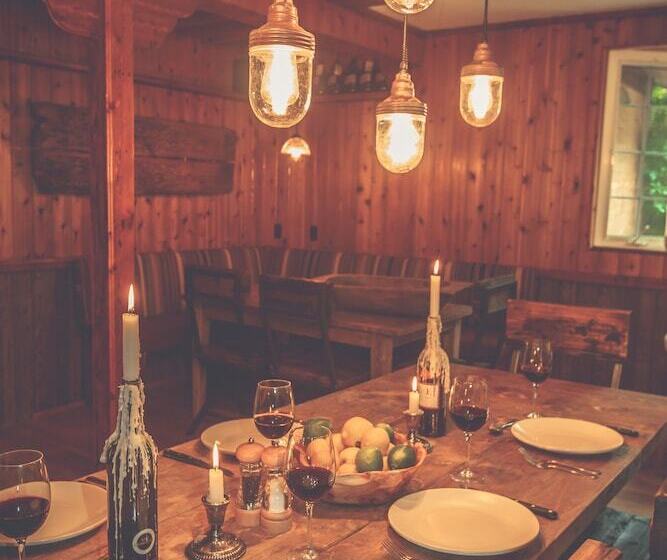 בית מלון כפרי Skeena Spey Riverside Wilderness & Lodge