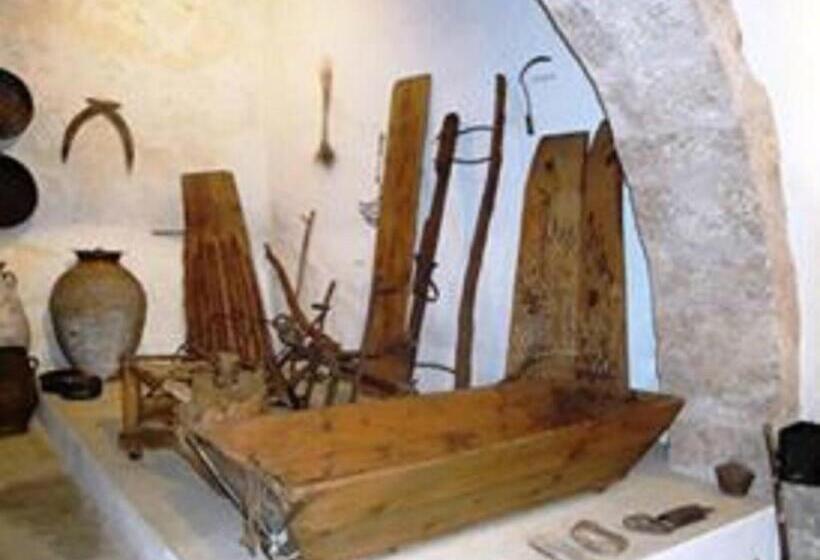 هتل Zakros Rooms Restaurant