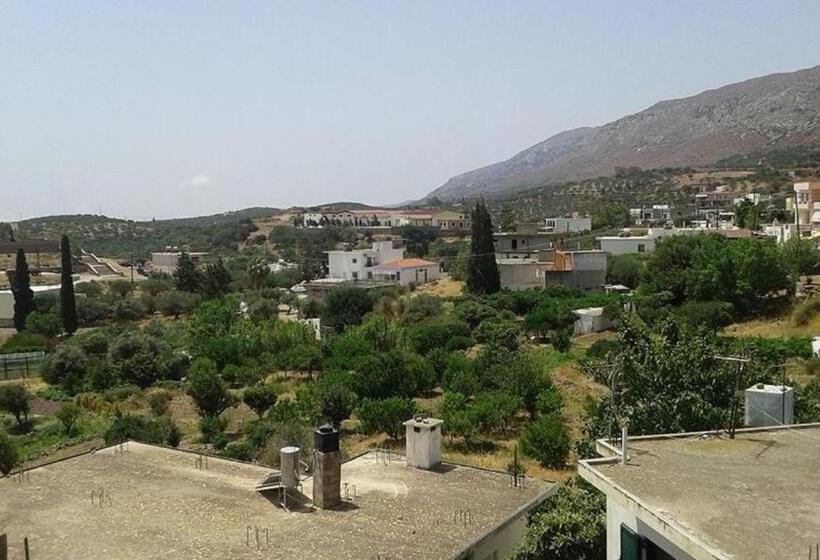 هتل Zakros Rooms Restaurant