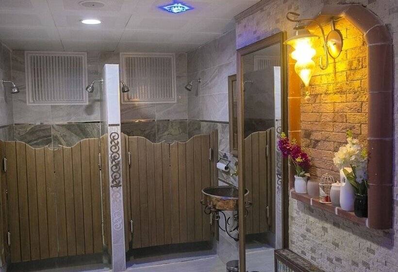 Oguzhan Residence