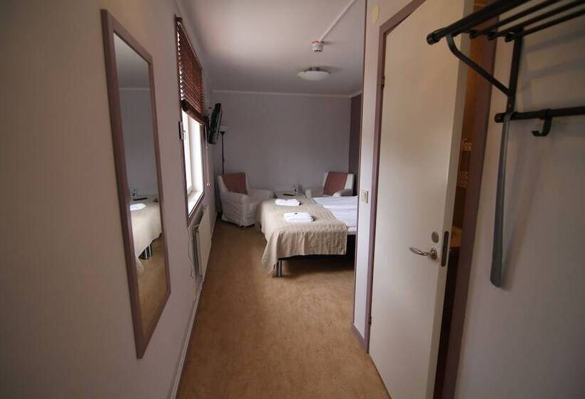 پانسیون Harsa B&b, Stugby & Vandrarhem