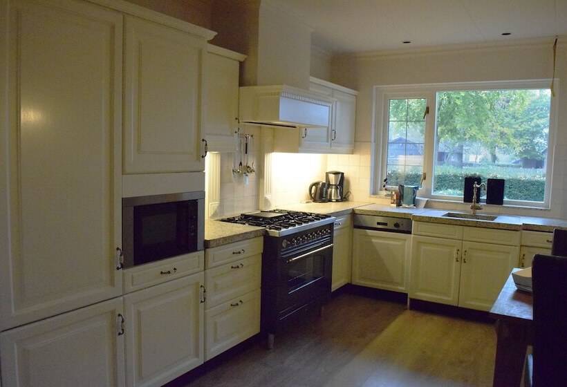 استراحتگاه Recreatiepark De Boshoek