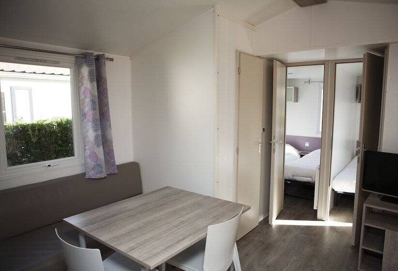 استراحتگاه Recreatiepark De Boshoek