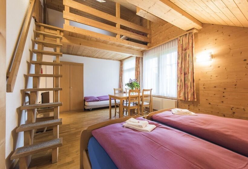 住宿加早餐  Alpenrose Beim Ballenberg