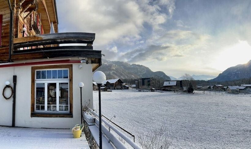 住宿加早餐  Alpenrose Beim Ballenberg