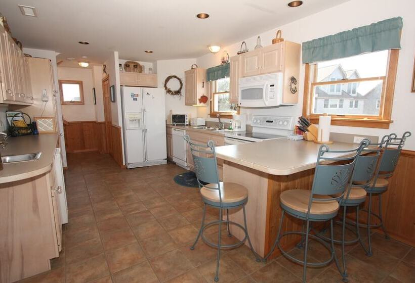 ベッドアンドブレックファースト Courtyard Villas On Silver Lake Harbor