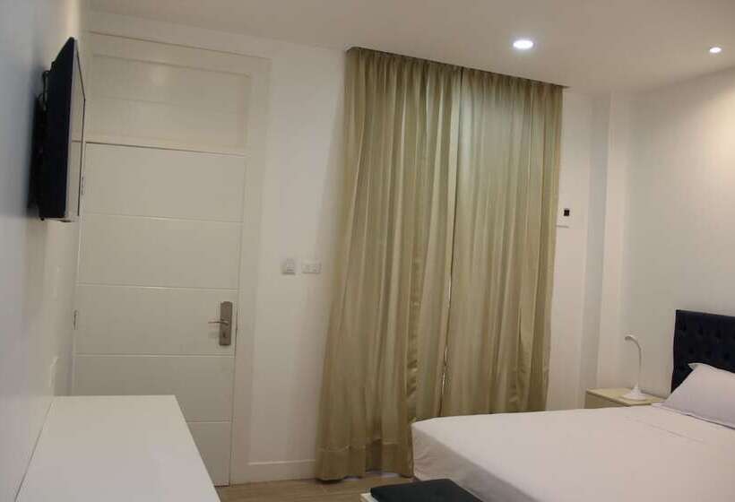 هتل City Plaza Salinas