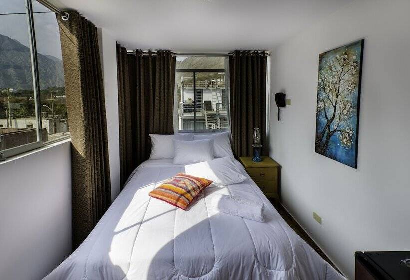 ホテル El Encanto