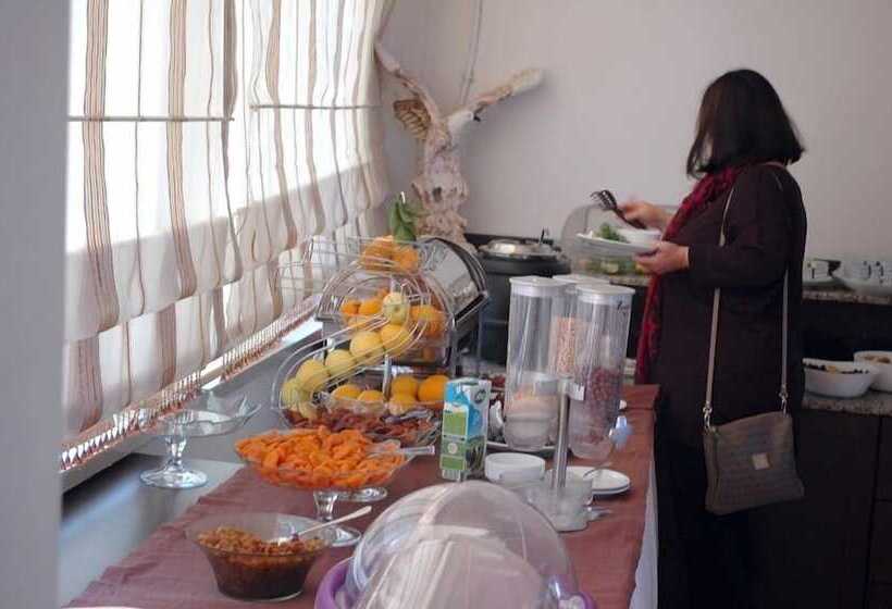 فندق Kosk