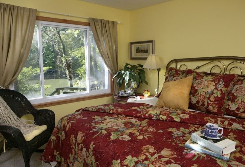 בית מלון כפרי Lake Lucerne Resort & Ranch
