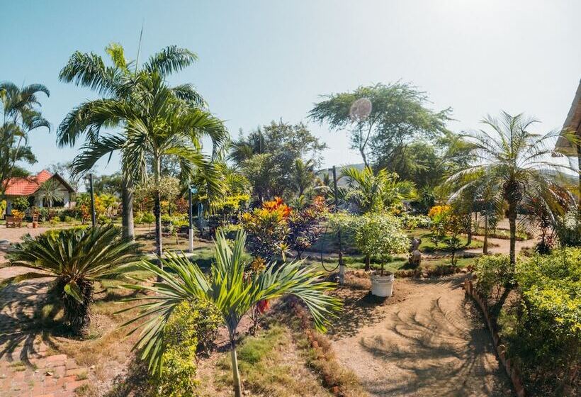 هتل Oceanic Hosteria Y Restaurante