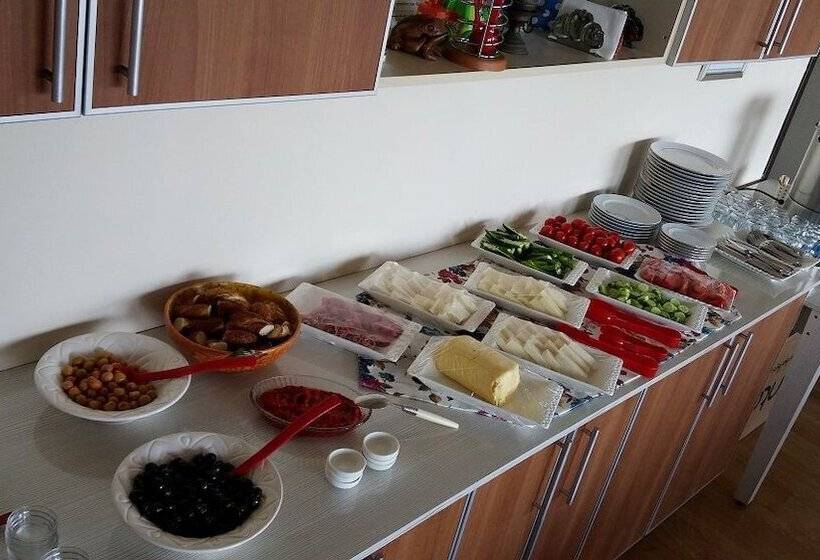 هتل Tuzcuoglu Pansiyon