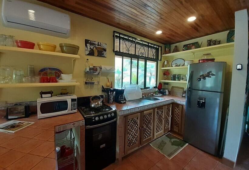 پانسیون Encantada Guest House: Spectacular View & Excellent Reviews