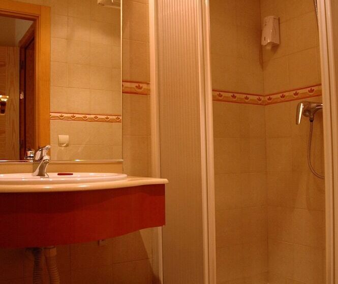 بنسيون Fonda Cal Daldó