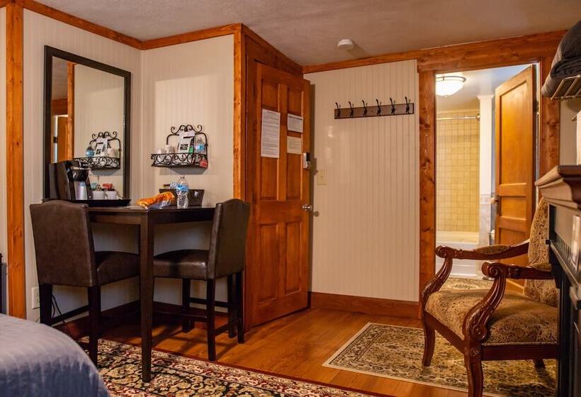 펜션 Hocking Hills Inn