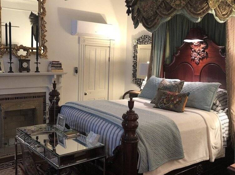 פנסיון John Thomas Bed And Bath