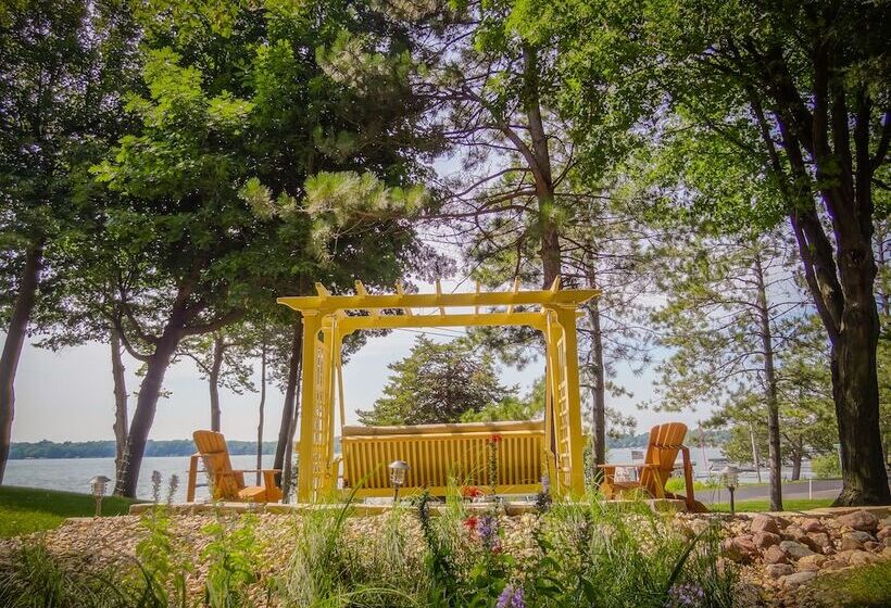 פנסיון Lake Ripley Lodge W Lake Front Rooms, Grand Porch, Kayaks & Paddleboard