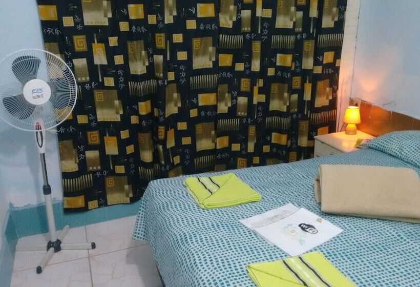 Saqua Beach Hostel