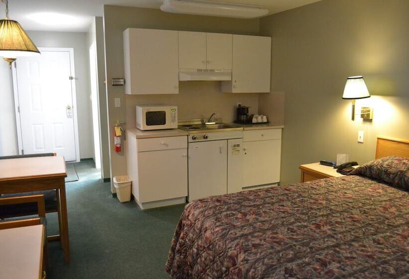 4 Pines Motel