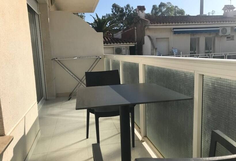 Apartamentos Ornis