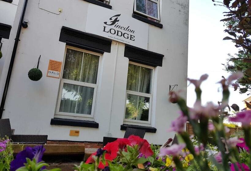 민박 Finedon Lodge