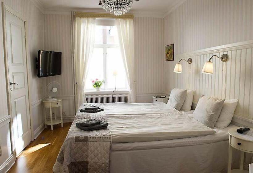 تختخواب و صبحانه Lilla Hotellet