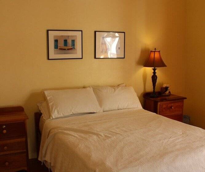 مبيت وإفطار The Crimson Orchid Inn At Orchid Bay