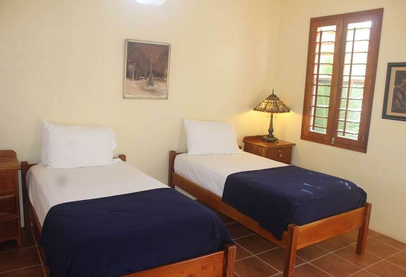 مبيت وإفطار The Crimson Orchid Inn At Orchid Bay