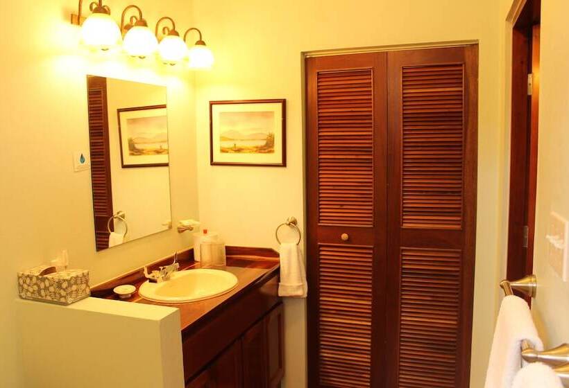 مبيت وإفطار The Crimson Orchid Inn At Orchid Bay