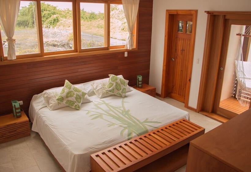Chez Manany Galapagos Eco Lodge