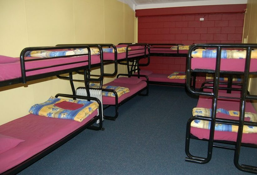 فندق صغير Egmont Eco Leisure Park & Backpackers