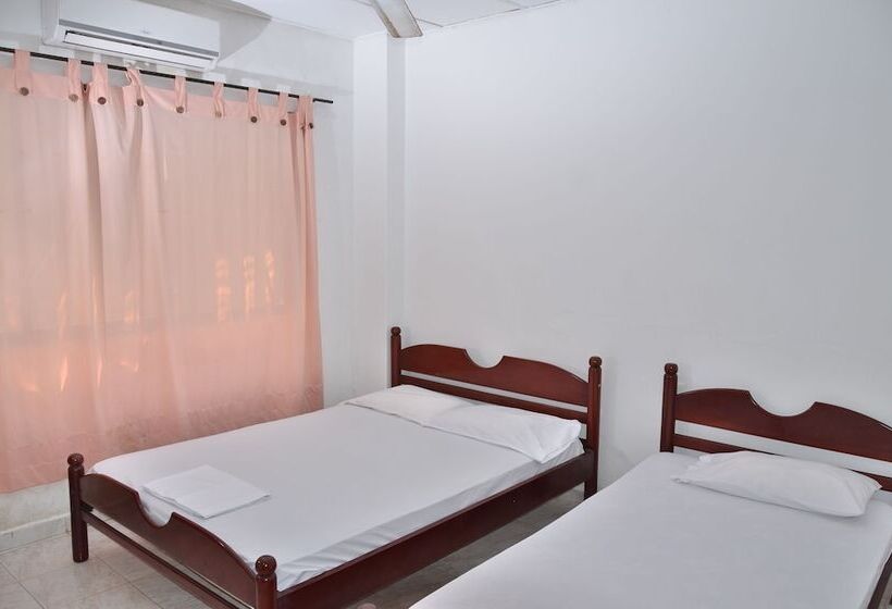 هتل Cabañas Venecia