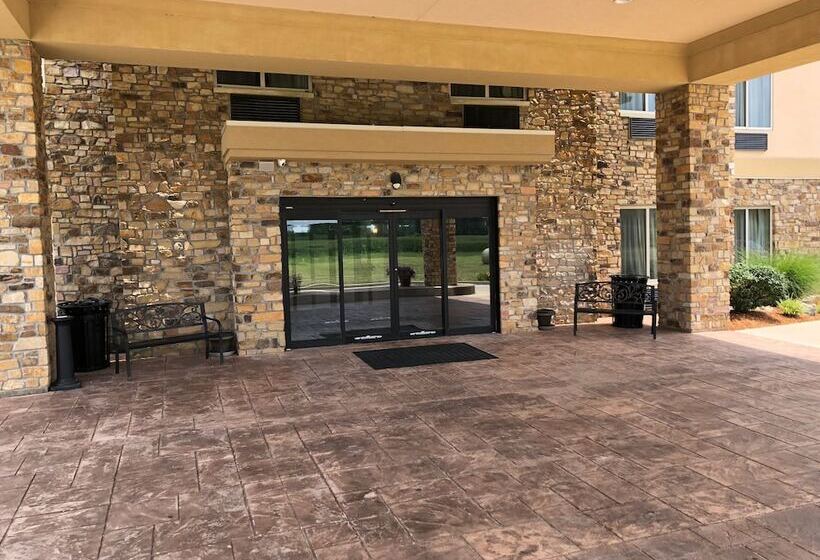 酒店 Country View Inn & Suites