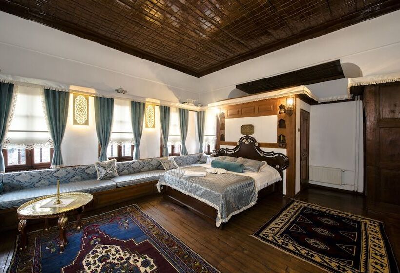 فندق Havuzlu Asmazlar Konagi